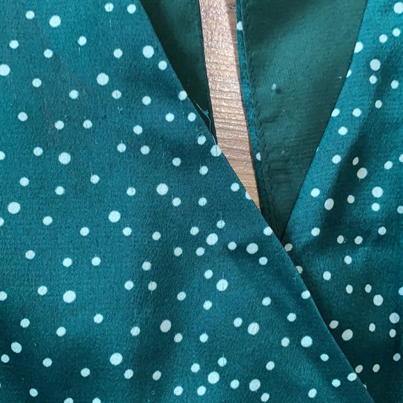 Emerald Green Polkadot Mini Dress - Picture 3 of 4